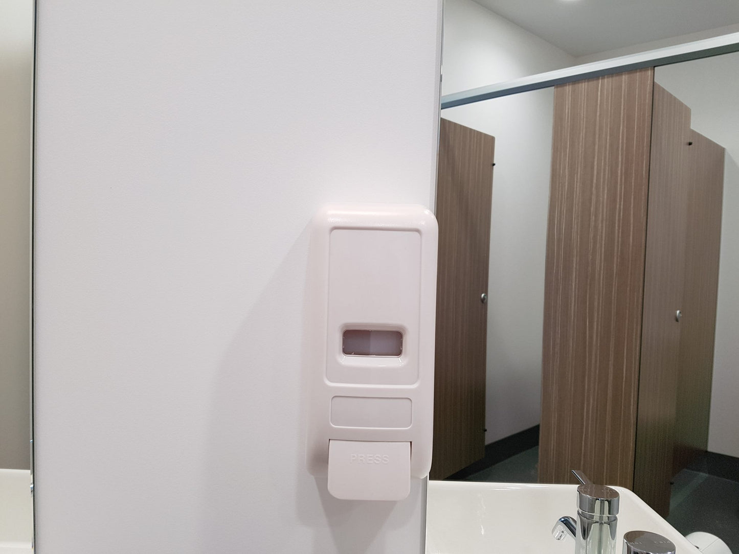 FOAMING Soap Dispenser 1 Litre - Wall Mounted Commercial Grade